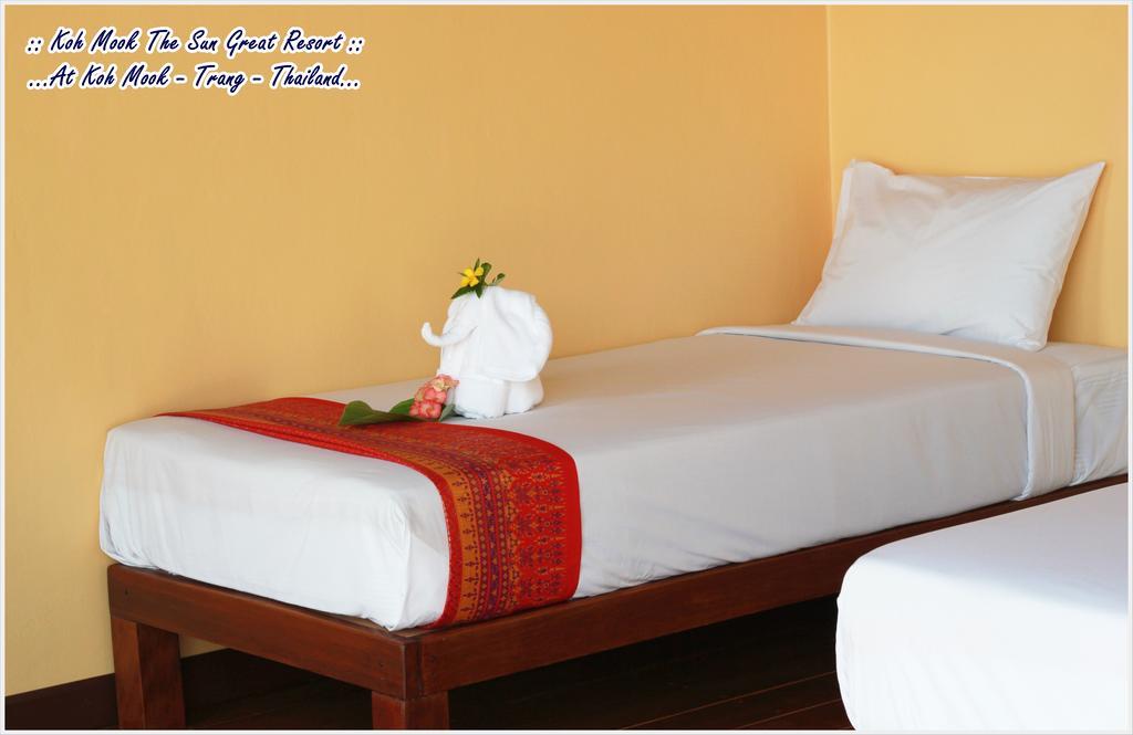 Kohmook The Sun Great Resort Koh Mook Room photo